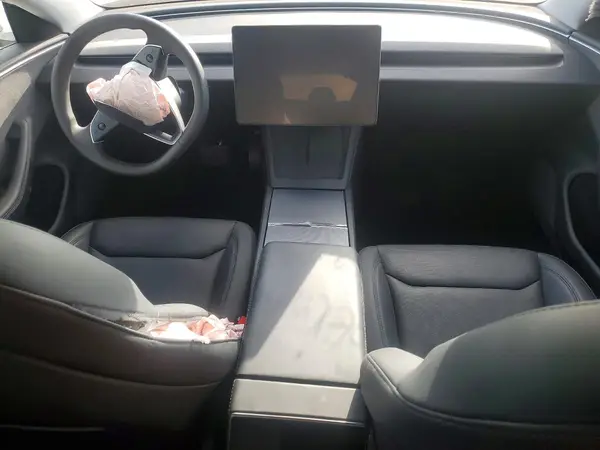 5YJ3E1EAXSF904044 2025 TESLA MODEL 3 - Image 8