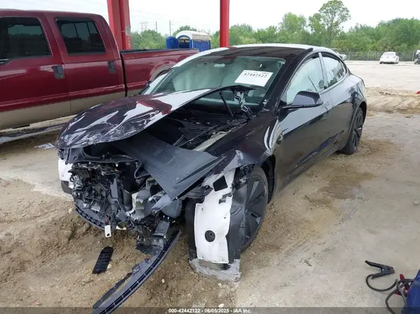 5YJ3E1EAXSF905176 2025 TESLA MODEL 3 - Image 2