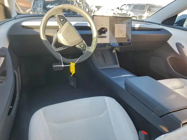 5YJ3E1EAXSF906005 2025 TESLA MODEL 3 - Image 8