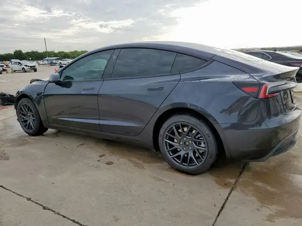 5YJ3E1EAXSF908532 2025 TESLA MODEL 3 - Image 2