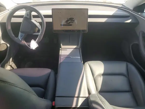 5YJ3E1EAXSF914640 2025 TESLA MODEL 3 - Image 8