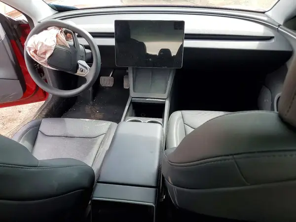 5YJ3E1EAXSF918185 2025 TESLA MODEL 3 - Image 8