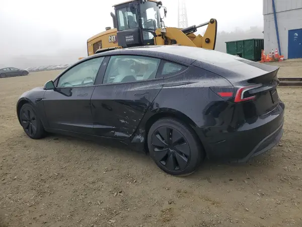 5YJ3E1EAXSF924259 2025 TESLA MODEL 3 - Image 2