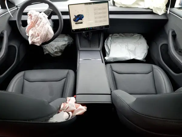 5YJ3E1EAXSF925301 2025 TESLA MODEL 3 - Image 8