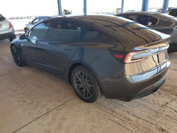 5YJ3E1EAXSF925461 2025 TESLA MODEL 3 - Image 2