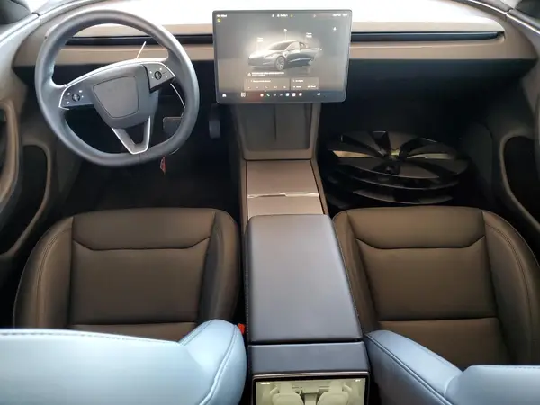 5YJ3E1EAXSF925461 2025 TESLA MODEL 3 - Image 8