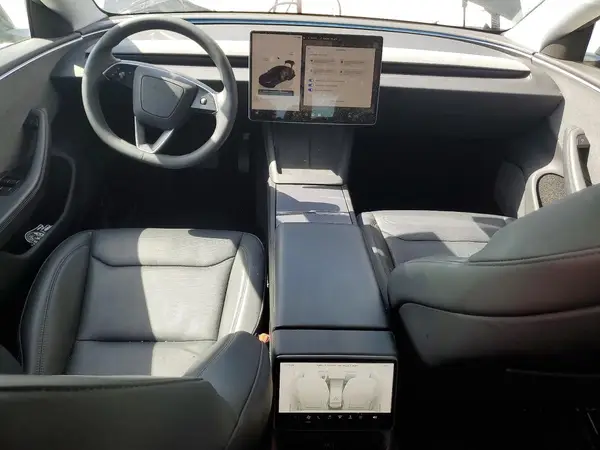 5YJ3E1EAXSF926092 2025 TESLA MODEL 3 - Image 8