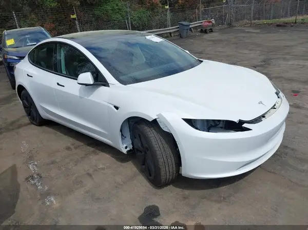 5YJ3E1EAXSF929042 2025 TESLA MODEL 3 - Image 1