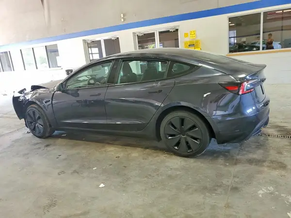 5YJ3E1EAXSF931535 2025 TESLA MODEL 3 - Image 2