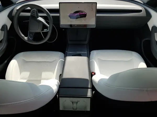 5YJ3E1EAXSF934676 2025 TESLA MODEL 3 - Image 8