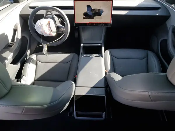 5YJ3E1EAXSF936797 2025 TESLA MODEL 3 - Image 8