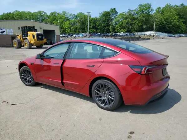 5YJ3E1EAXSF937710 2025 TESLA MODEL 3 - Image 2