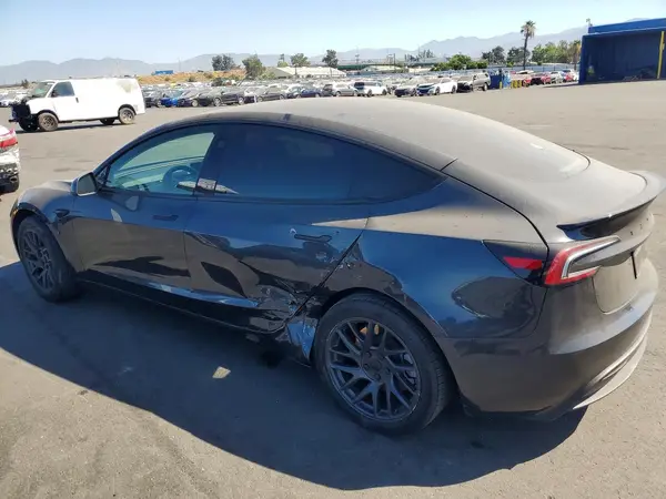 5YJ3E1EAXSF941952 2025 TESLA MODEL 3 - Image 2