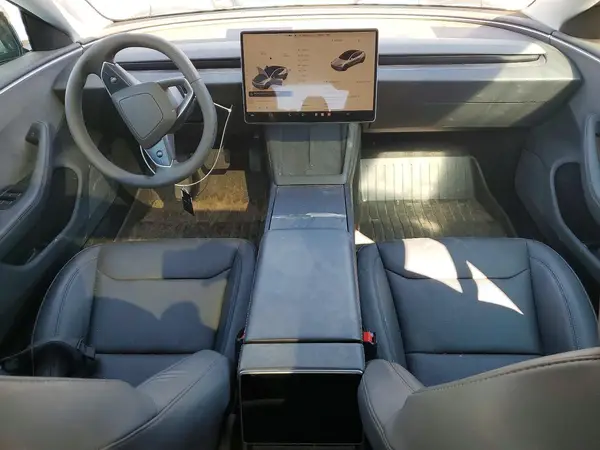 5YJ3E1EAXSF943619 2025 TESLA MODEL 3 - Image 8