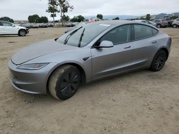 5YJ3E1EAXSF949307 2025 TESLA MODEL 3 - Image 2