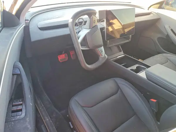 5YJ3E1EAXSF949601 2025 TESLA MODEL 3 - Image 8