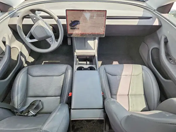 5YJ3E1EAXSF961148 2025 TESLA MODEL 3 - Image 8