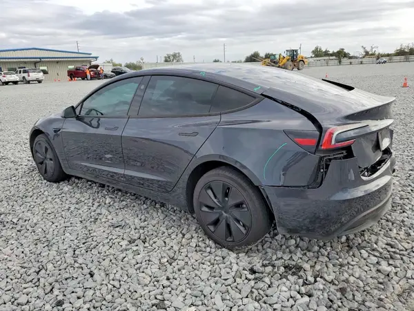 5YJ3E1EAXSF968097 2025 TESLA MODEL 3 - Image 2