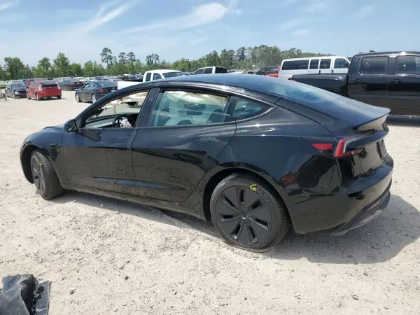 5YJ3E1EAXSF968889 2025 TESLA MODEL 3 - Image 2
