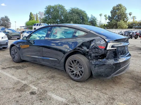 5YJ3E1EAXSF969055 2025 TESLA MODEL 3 - Image 2