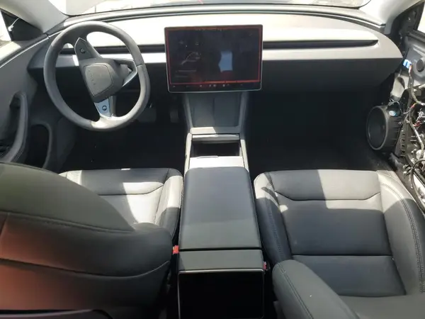 5YJ3E1EAXSF969606 2025 TESLA MODEL 3 - Image 8