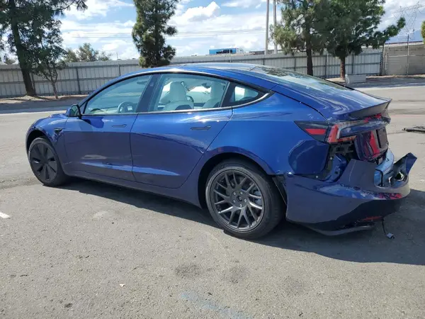 5YJ3E1EAXSF969847 2025 TESLA MODEL 3 - Image 2