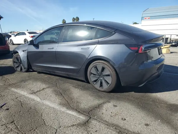 5YJ3E1EAXSF971338 2025 TESLA MODEL 3 - Image 2