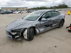 5YJ3E1EAXSF975440 2025 TESLA MODEL 3