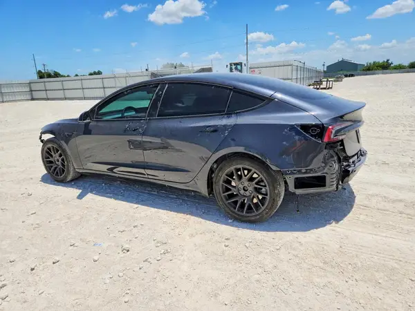 5YJ3E1EAXSF982551 2025 TESLA MODEL 3 - Image 2