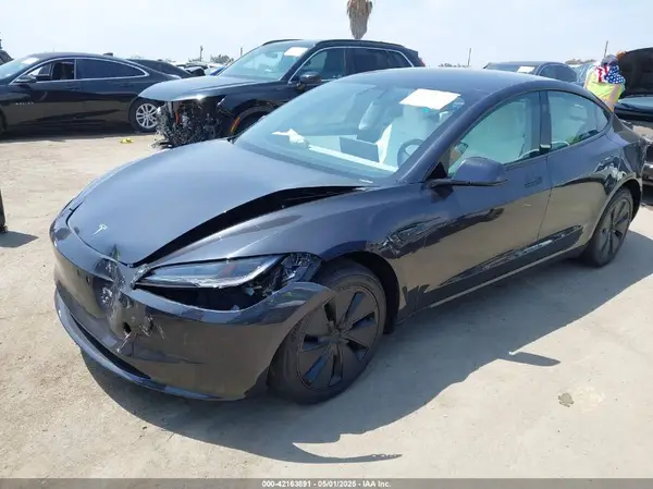 5YJ3E1EAXSF983053 2025 TESLA MODEL 3 - Image 2