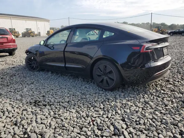 5YJ3E1EAXSF985210 2025 TESLA MODEL 3 - Image 2