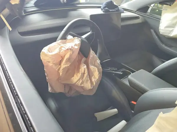 5YJ3E1EAXSF986583 2025 TESLA MODEL 3 - Image 8