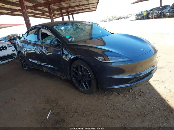 5YJ3E1EAXSF988818 2025 TESLA MODEL 3 - Image 1