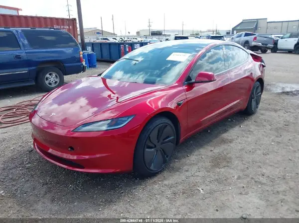 5YJ3E1EAXSF997941 2025 TESLA MODEL 3 - Image 2