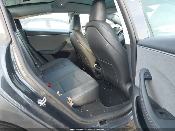 5YJ3E1EAXSF998782 2025 TESLA MODEL 3 - Image 8