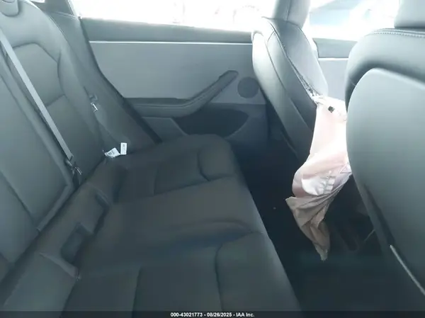 5YJ3E1EAXSF999639 2025 TESLA MODEL 3 - Image 8