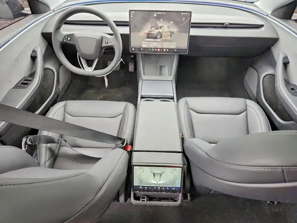 5YJ3E1EAXTF116219 2026 TESLA MODEL 3 - Image 8
