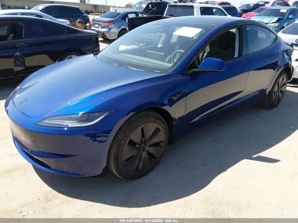 5YJ3E1EAXTF131271 2026 TESLA MODEL 3 - Image 2