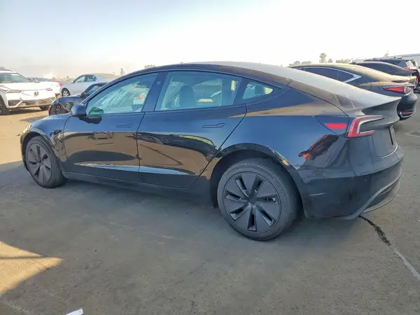 5YJ3E1EAXTF143050 2026 TESLA MODEL 3 - Image 2