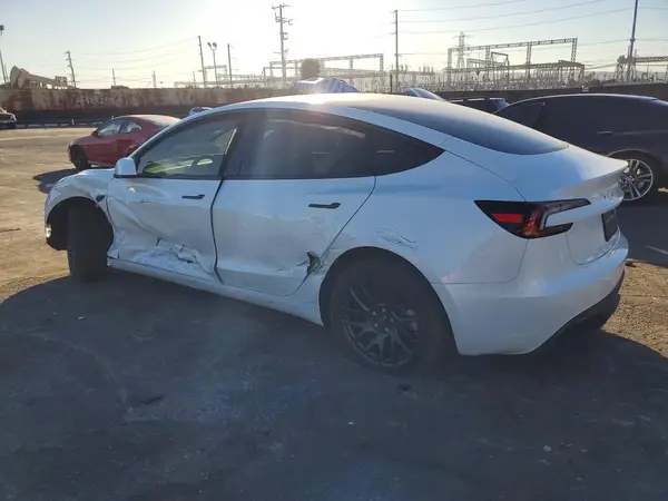 5YJ3E1EAXTF145848 2026 TESLA MODEL 3 - Image 2