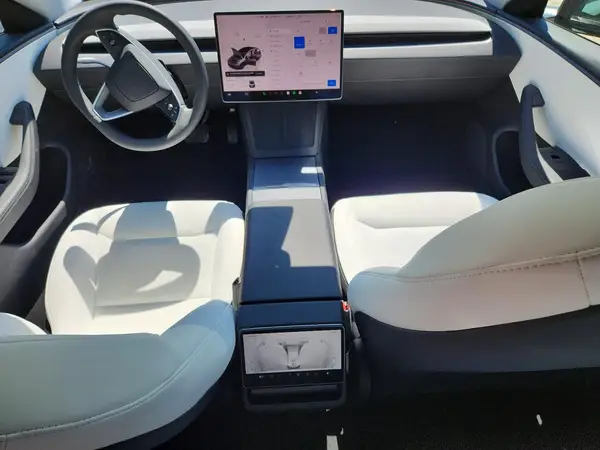 5YJ3E1EAXTF170944 2026 TESLA MODEL 3 - Image 8