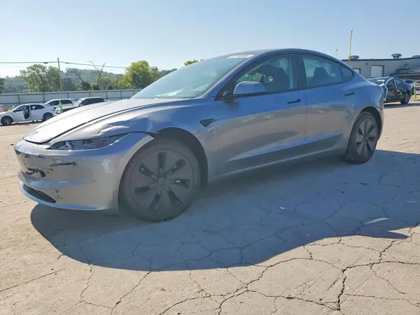 5YJ3E1EAXTF203523 2026 TESLA MODEL 3 - Image 1