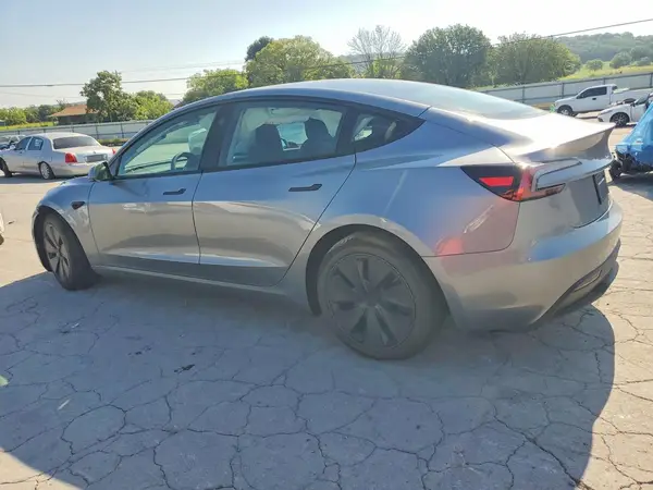 5YJ3E1EAXTF203523 2026 TESLA MODEL 3 - Image 2