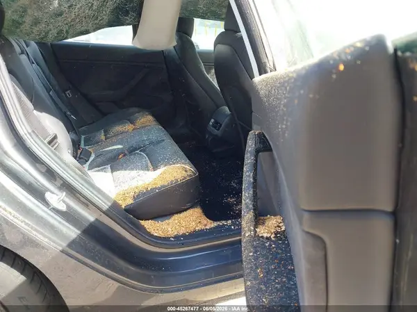 5YJ3E1EB0JF054349 2018 TESLA MODEL 3 - Image 8
