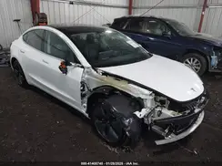 5YJ3E1EB0JF063021 2018 TESLA MODEL 3