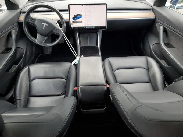 5YJ3E1EB0JF063987 2018 TESLA MODEL 3 - Image 8