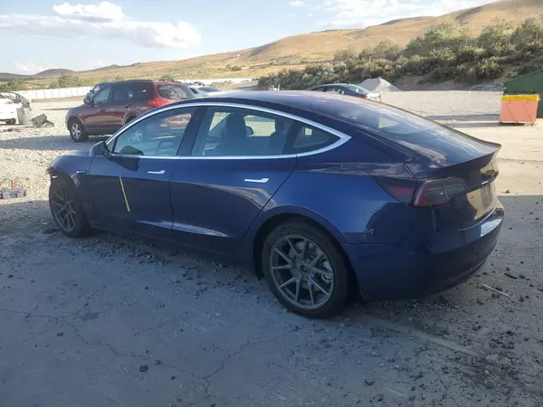 5YJ3E1EB0JF064752 2018 TESLA MODEL 3 - Image 2