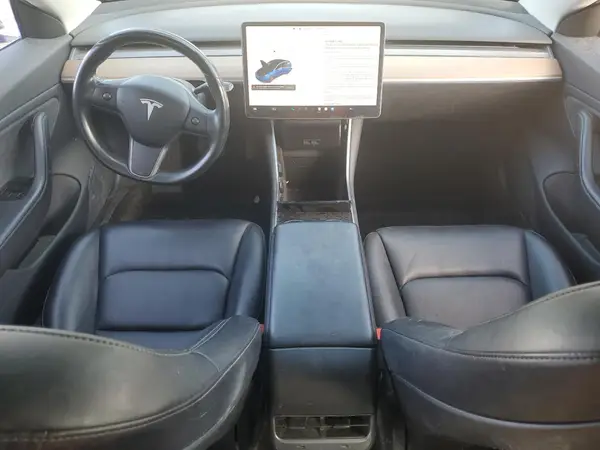 5YJ3E1EB0JF064752 2018 TESLA MODEL 3 - Image 8