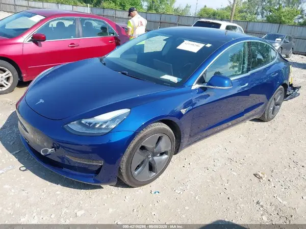 5YJ3E1EB0JF064945 2018 TESLA MODEL 3 - Image 2