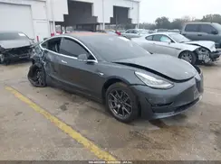 5YJ3E1EB0JF066095 2018 TESLA MODEL 3
